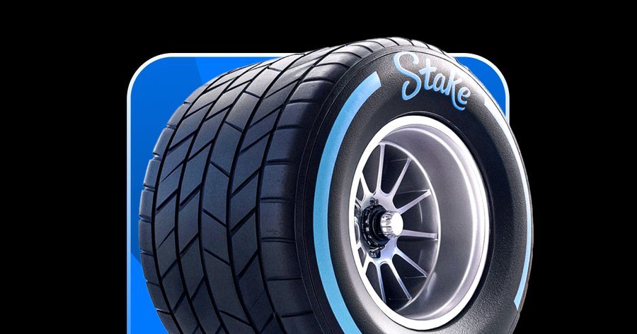 Arte oficial de Stake para su carrera diaria Daily Races, con un neumático con el logo de la marca
