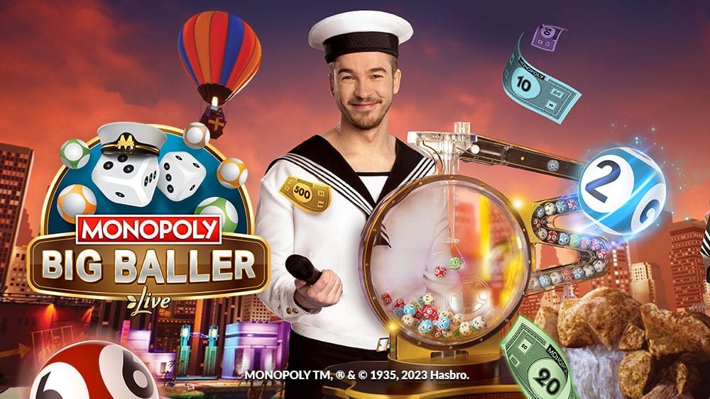 Presentador de MONOPOLY Big Baller junto a la máquina de bolas del estudio de Evolution